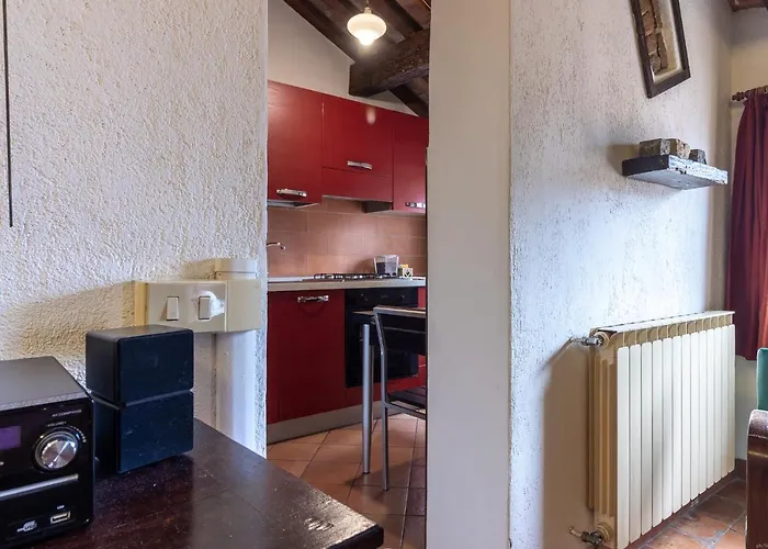 Guesthost - Centro Petite